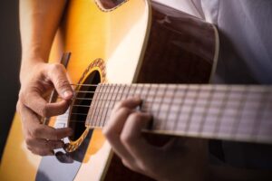 Trauermusik, Akustikgitarre